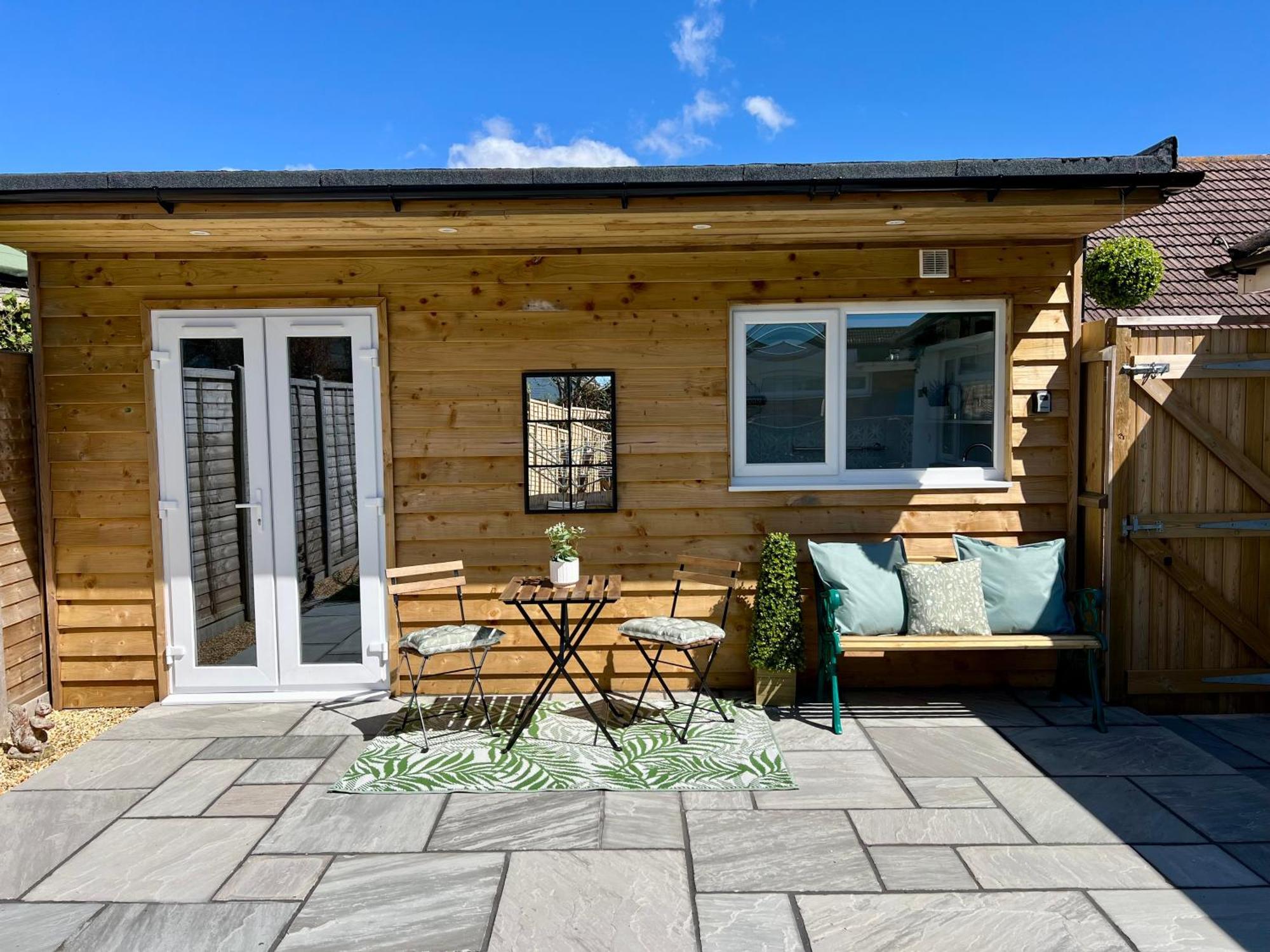 The Mudeford Gem Accommdation Christchurch  Exterior photo